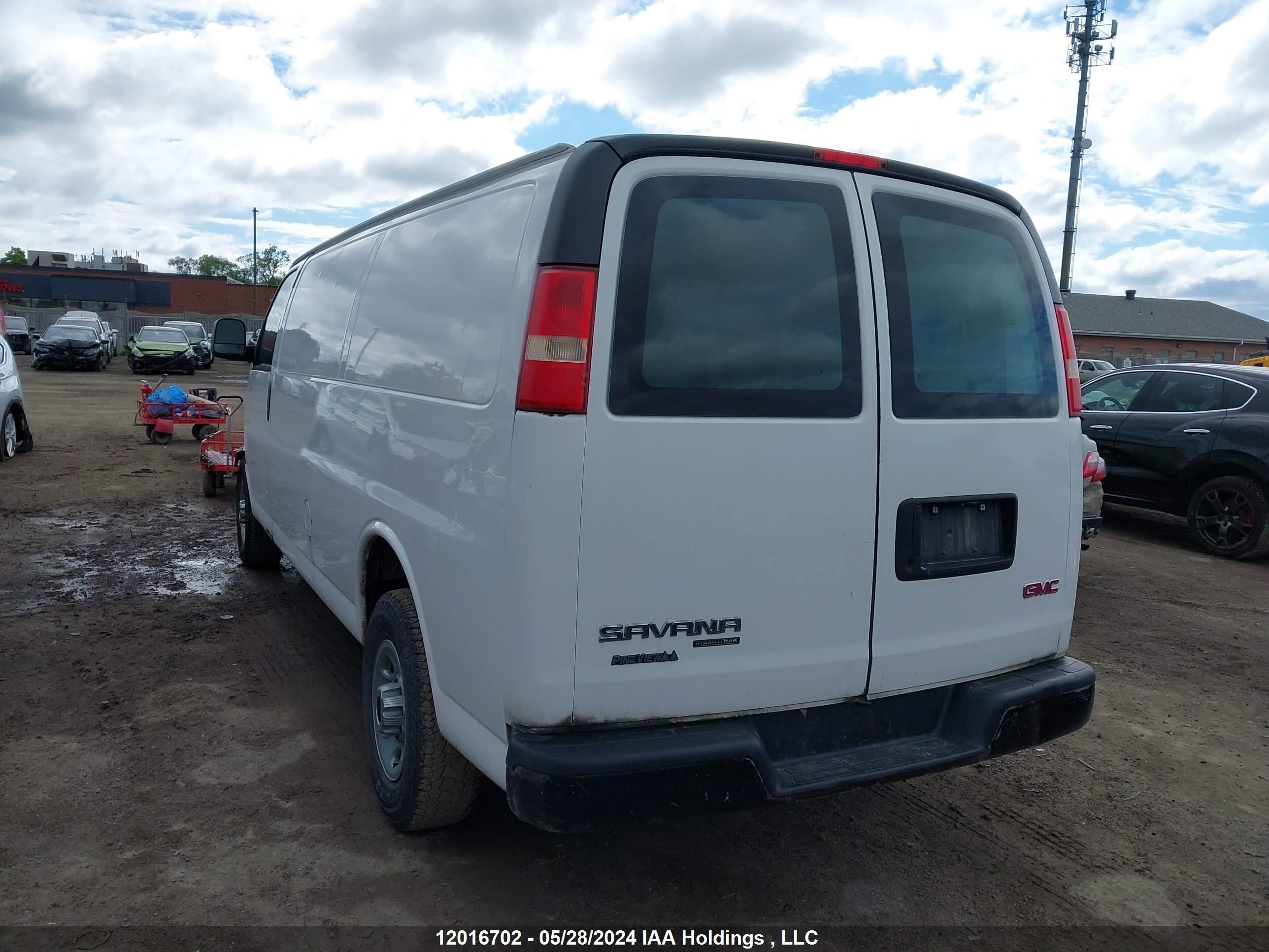 Photo 2 VIN: 1GTW7GCA5E1105590 - GMC SAVANA 