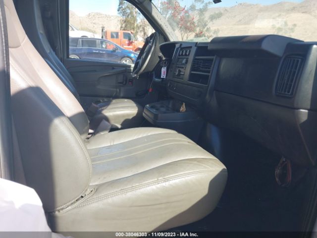 Photo 4 VIN: 1GTW7GCA7B1905710 - GMC SAVANA 2500 