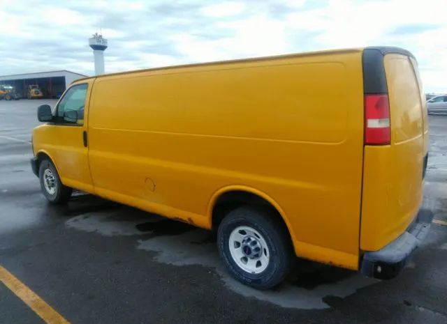 Photo 2 VIN: 1GTW7GCA9C1900249 - GMC SAVANA 