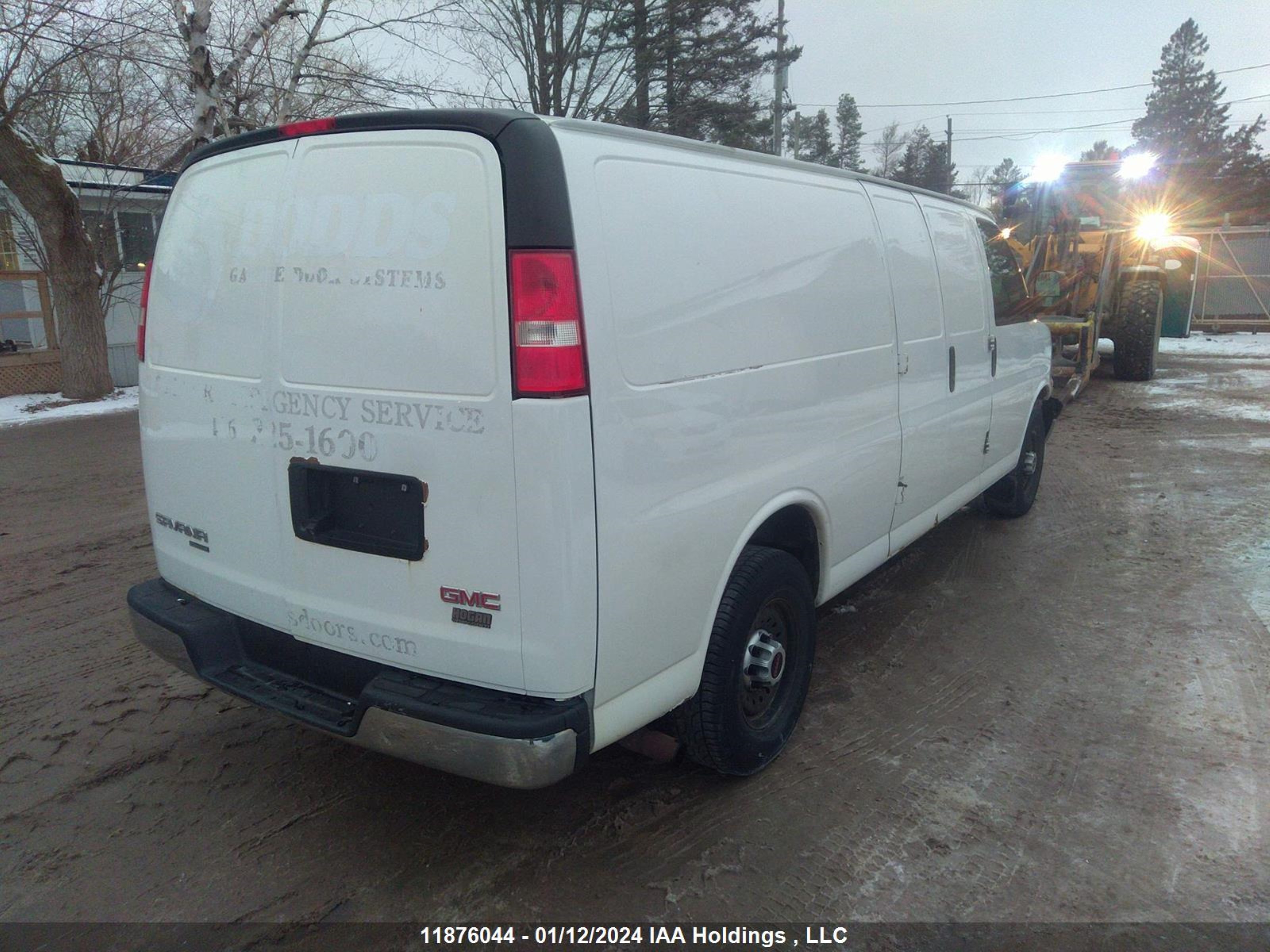 Photo 3 VIN: 1GTW7GCF9F1215328 - GMC SAVANA 