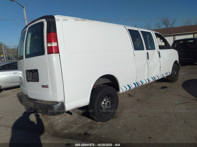 Photo 3 VIN: 1GTW7GCG3C1104097 - GMC SAVANA CARGO VAN 