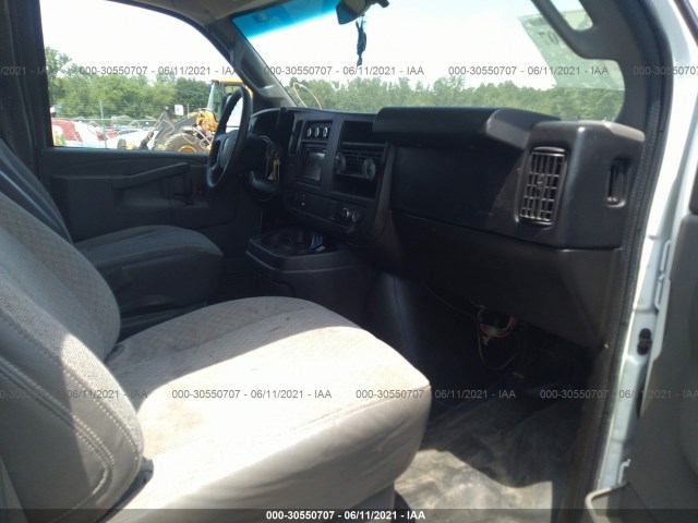 Photo 4 VIN: 1GTZ7GFG4G1138578 - GMC SAVANA CARGO VAN 