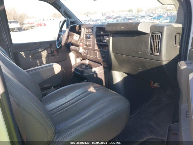 Photo 4 VIN: 1GTZ7GFG4J1216655 - GMC SAVANA 3500 