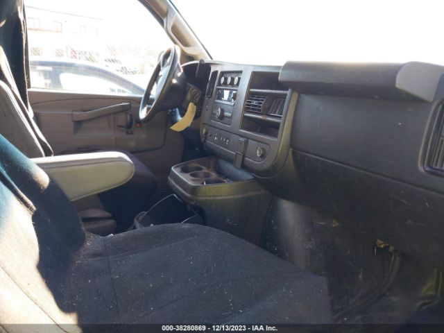 Photo 4 VIN: 1GTZ7HFG7J1244259 - GMC SAVANA 3500 