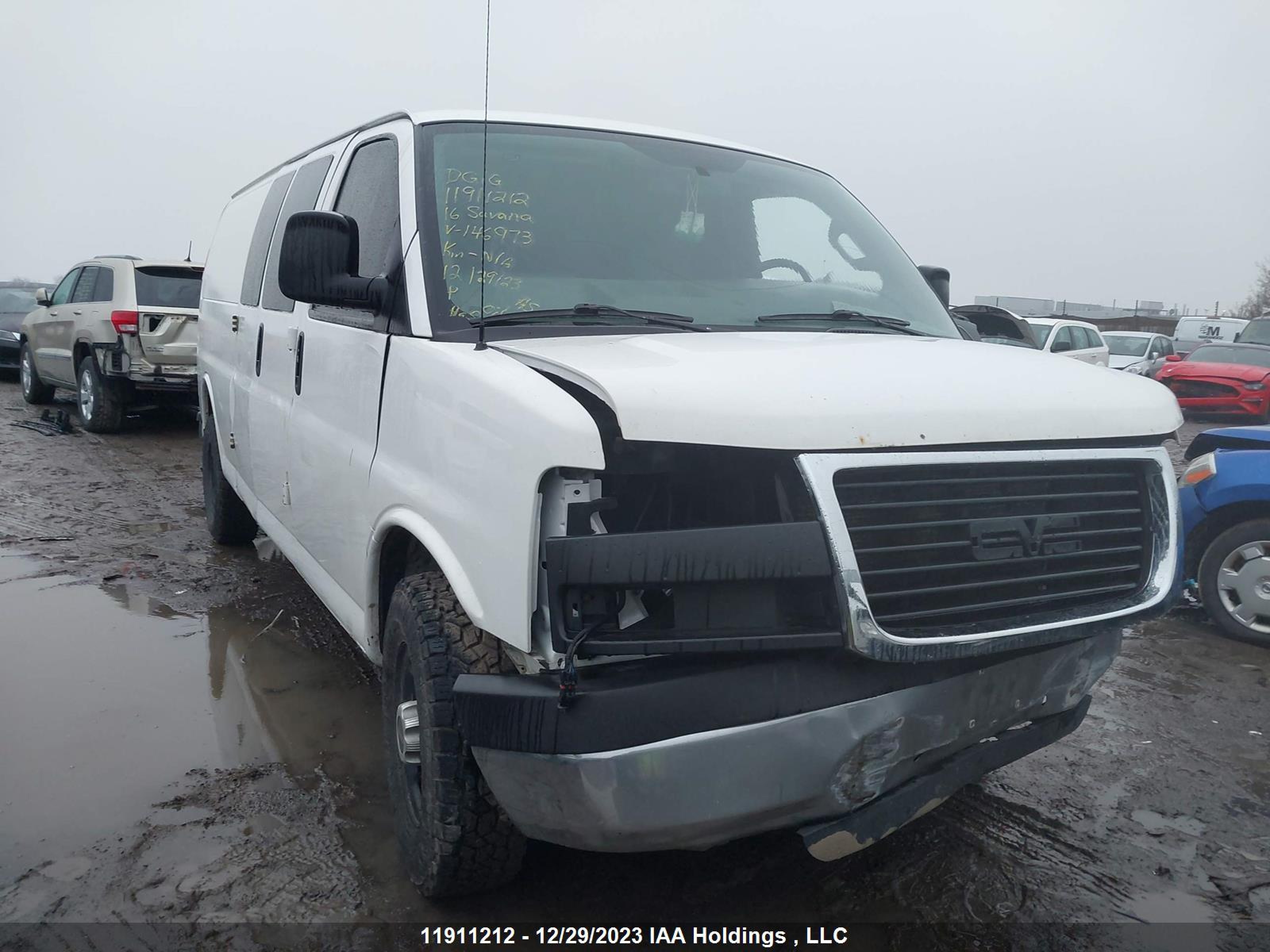 Photo 4 VIN: 1GTZ7HFG9G1146973 - GMC SAVANA 