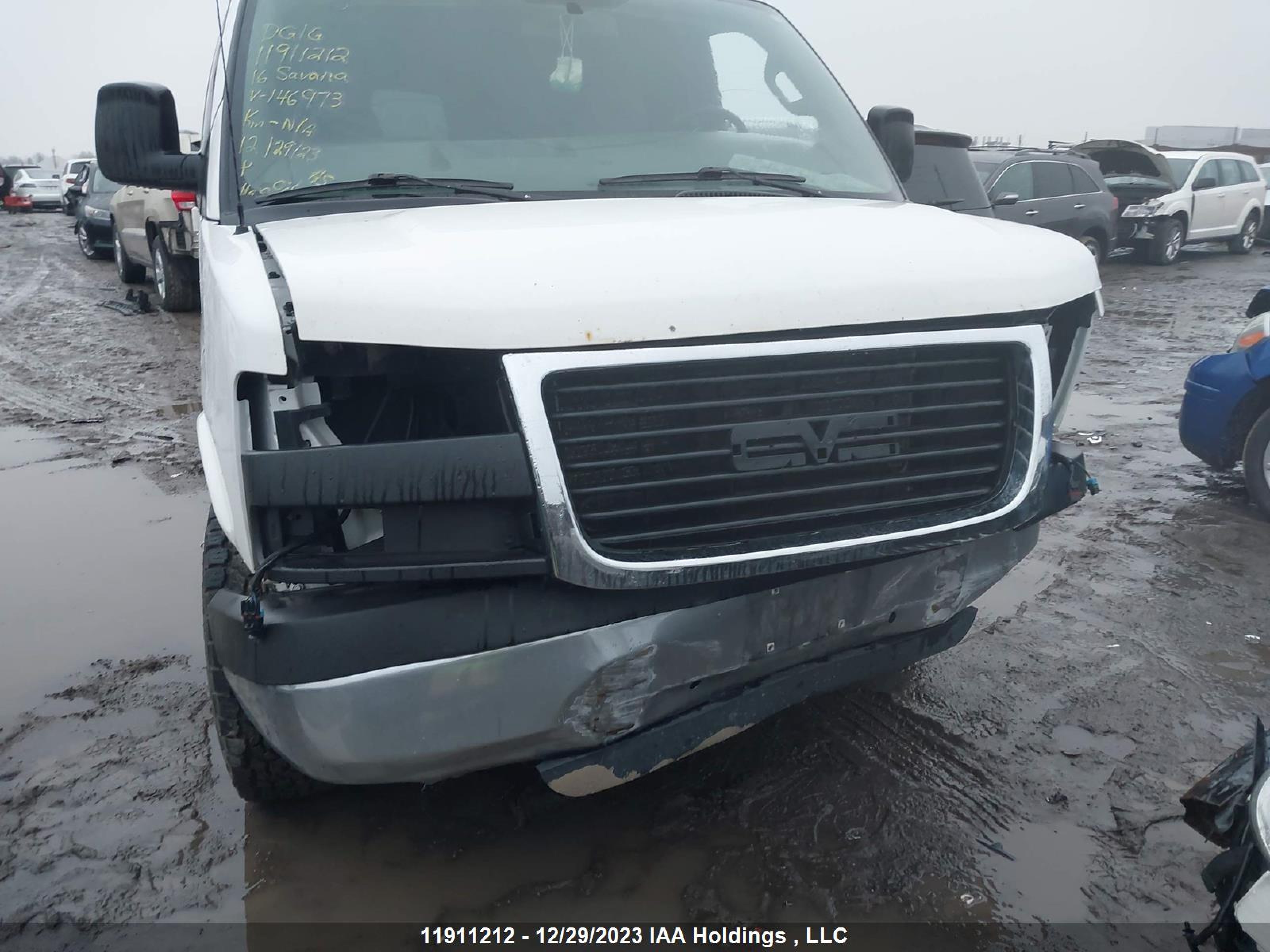 Photo 5 VIN: 1GTZ7HFG9G1146973 - GMC SAVANA 