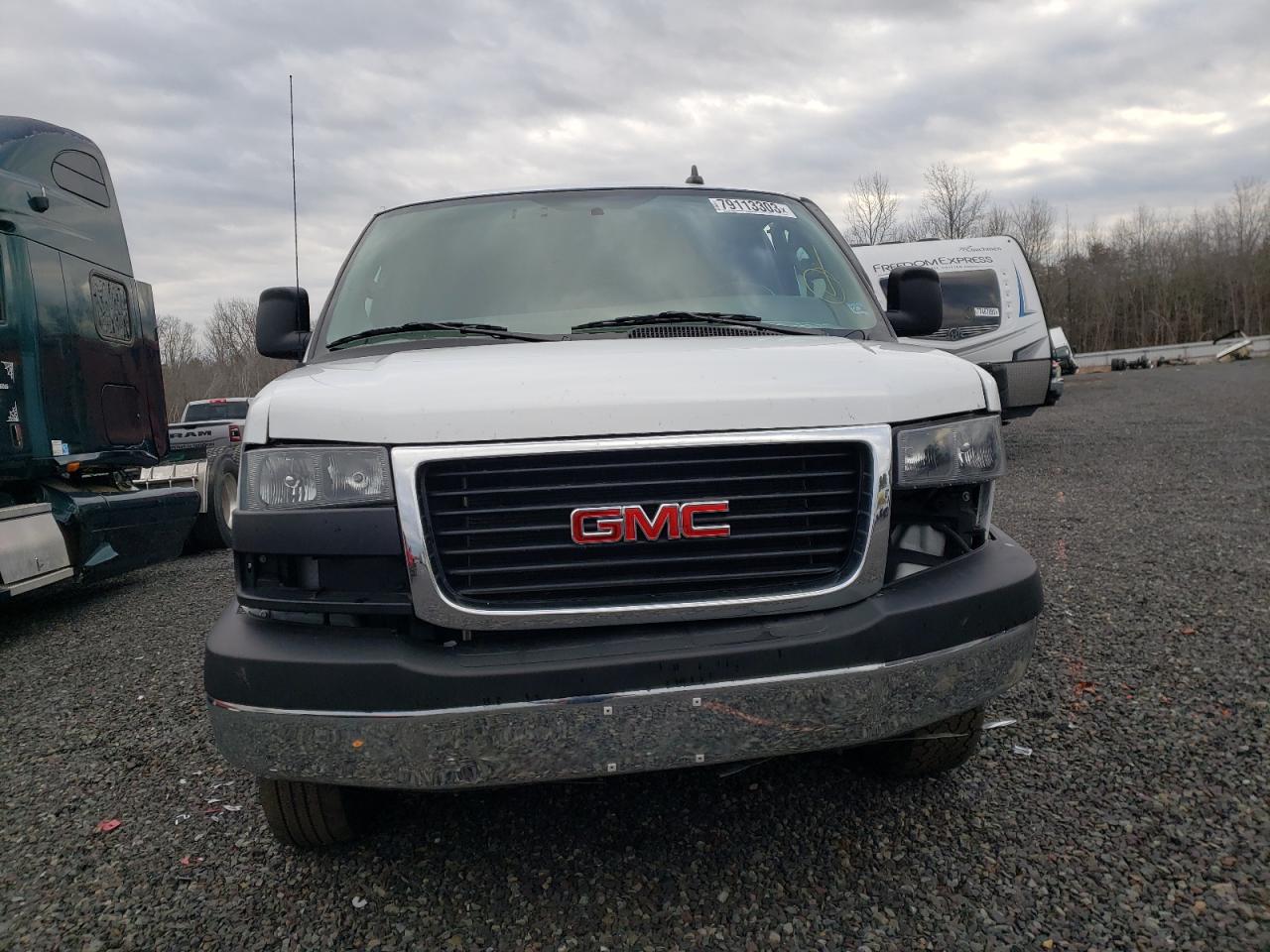 Photo 4 VIN: 1GTZ7HFP4N1262949 - GMC SAVANA 