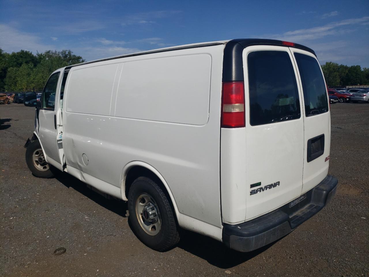 Photo 1 VIN: 1GTZ7TCG9B1165541 - GMC SAVANA 