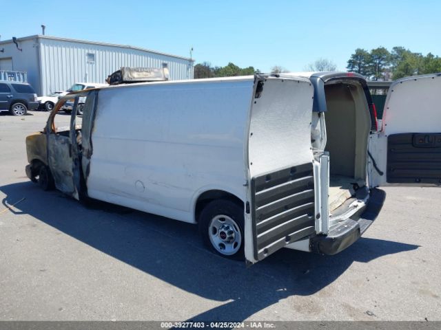 Photo 2 VIN: 1GTZ7UCG7F1113000 - GMC SAVANA 