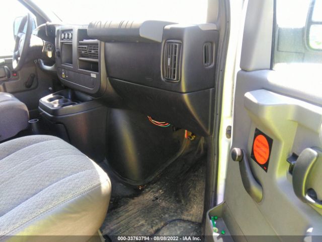 Photo 4 VIN: 1GTZGFBA3A1163698 - GMC SAVANA CARGO VAN 