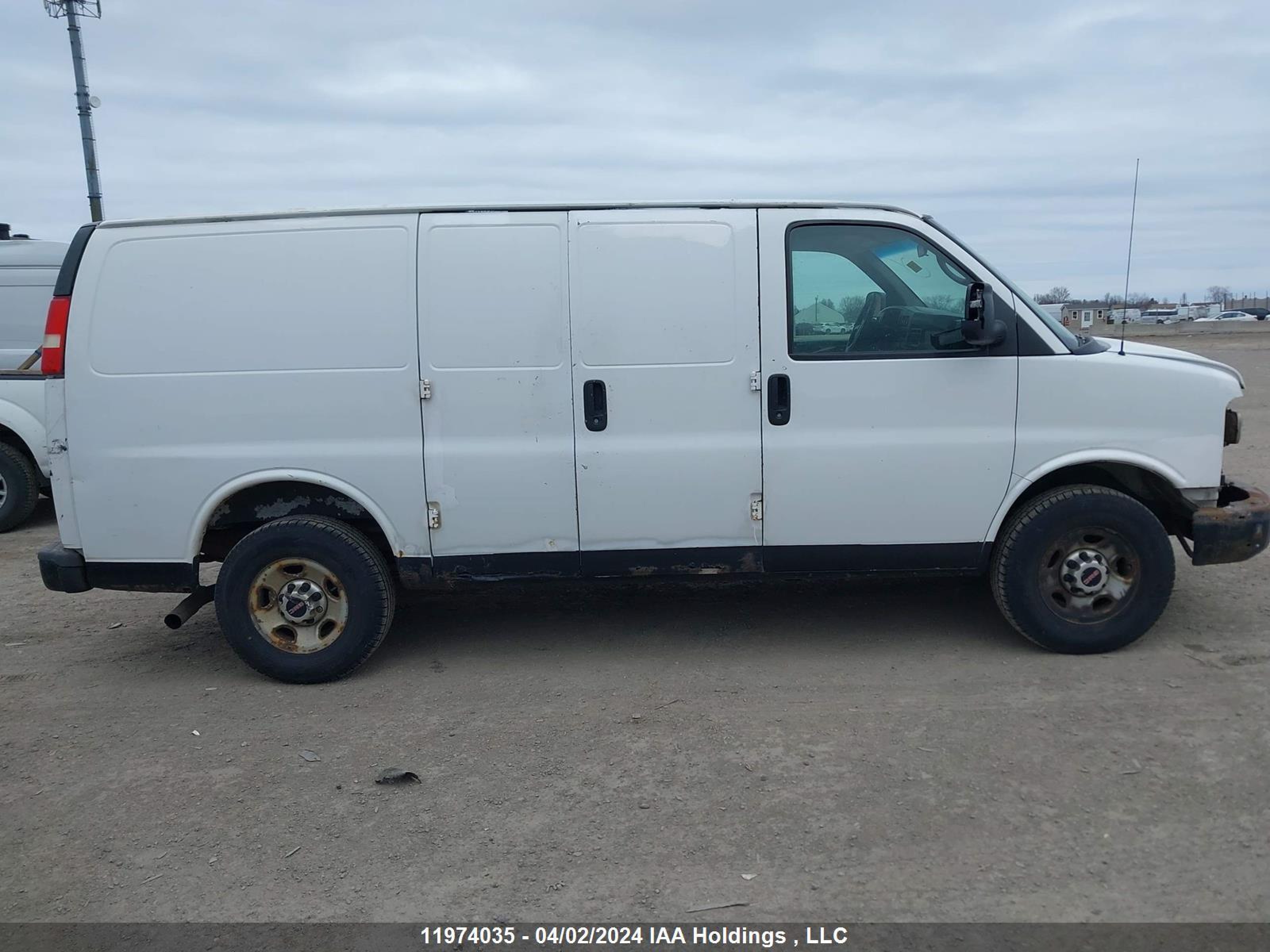 Photo 12 VIN: 1GTZGFBA4A1115305 - GMC SAVANA 