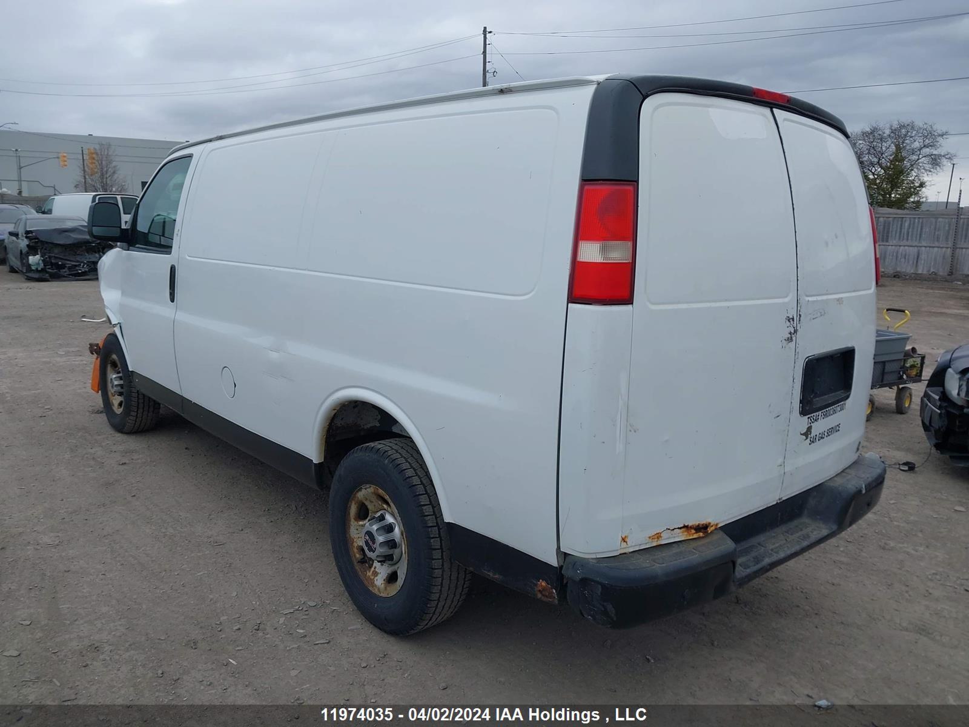 Photo 2 VIN: 1GTZGFBA4A1115305 - GMC SAVANA 