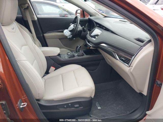 Photo 4 VIN: 1GYAZAR40KF148505 - CADILLAC XT4 