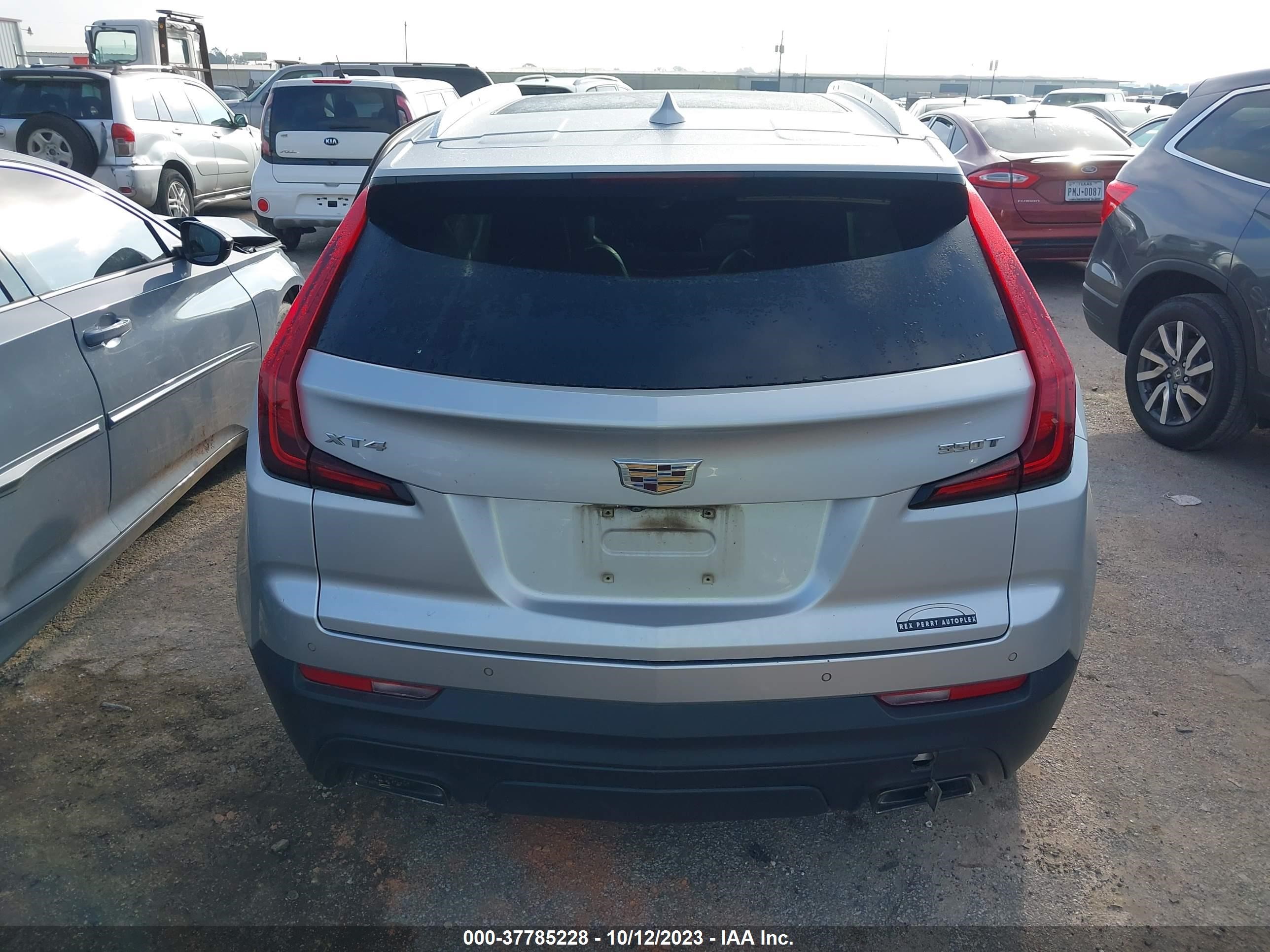 Photo 15 VIN: 1GYAZAR42LF040629 - CADILLAC XT4 