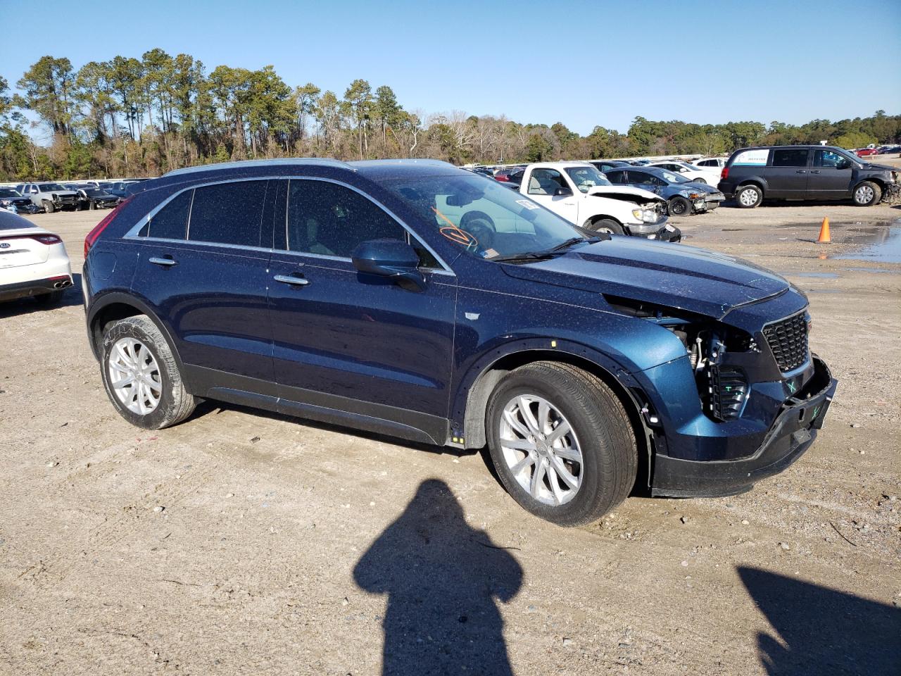 Photo 3 VIN: 1GYAZAR44MF018598 - CADILLAC XT4 