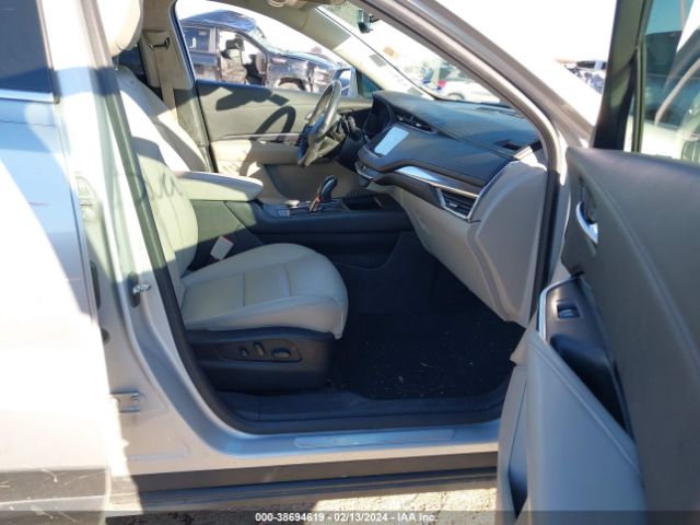 Photo 4 VIN: 1GYAZAR46KF118537 - CADILLAC XT4 