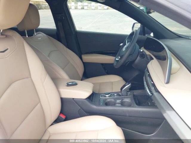 Photo 4 VIN: 1GYAZAR46RF120444 - CADILLAC XT4 