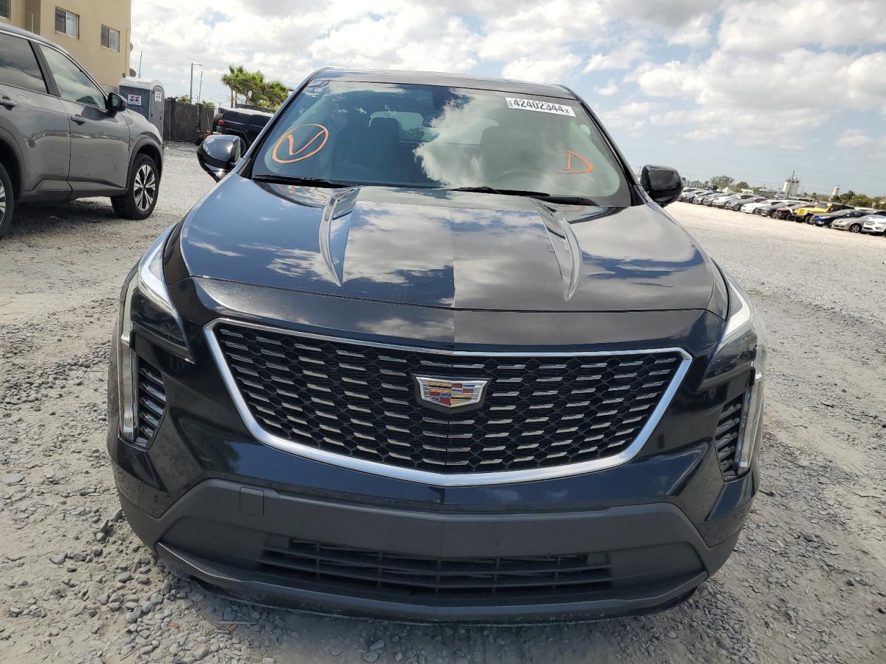 Photo 4 VIN: 1GYAZAR47KF189441 - CADILLAC XT4 