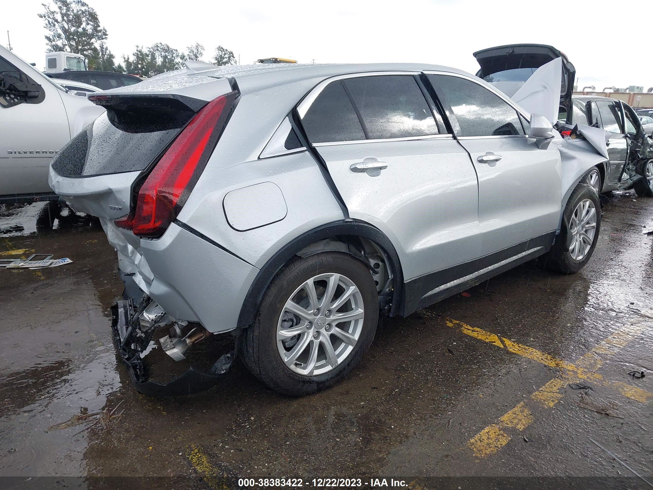 Photo 3 VIN: 1GYAZAR47MF006140 - CADILLAC XT4 