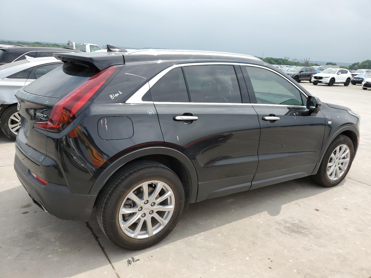 Photo 2 VIN: 1GYAZAR49LF050476 - CADILLAC XT4 