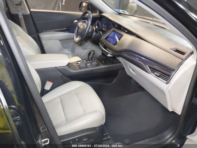 Photo 4 VIN: 1GYAZAR4XKF132182 - CADILLAC XT4 