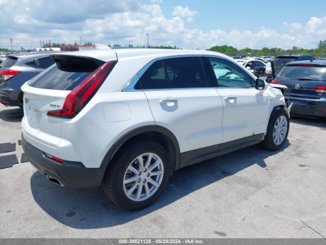 Photo 3 VIN: 1GYAZAR4XMF044574 - CADILLAC XT4 