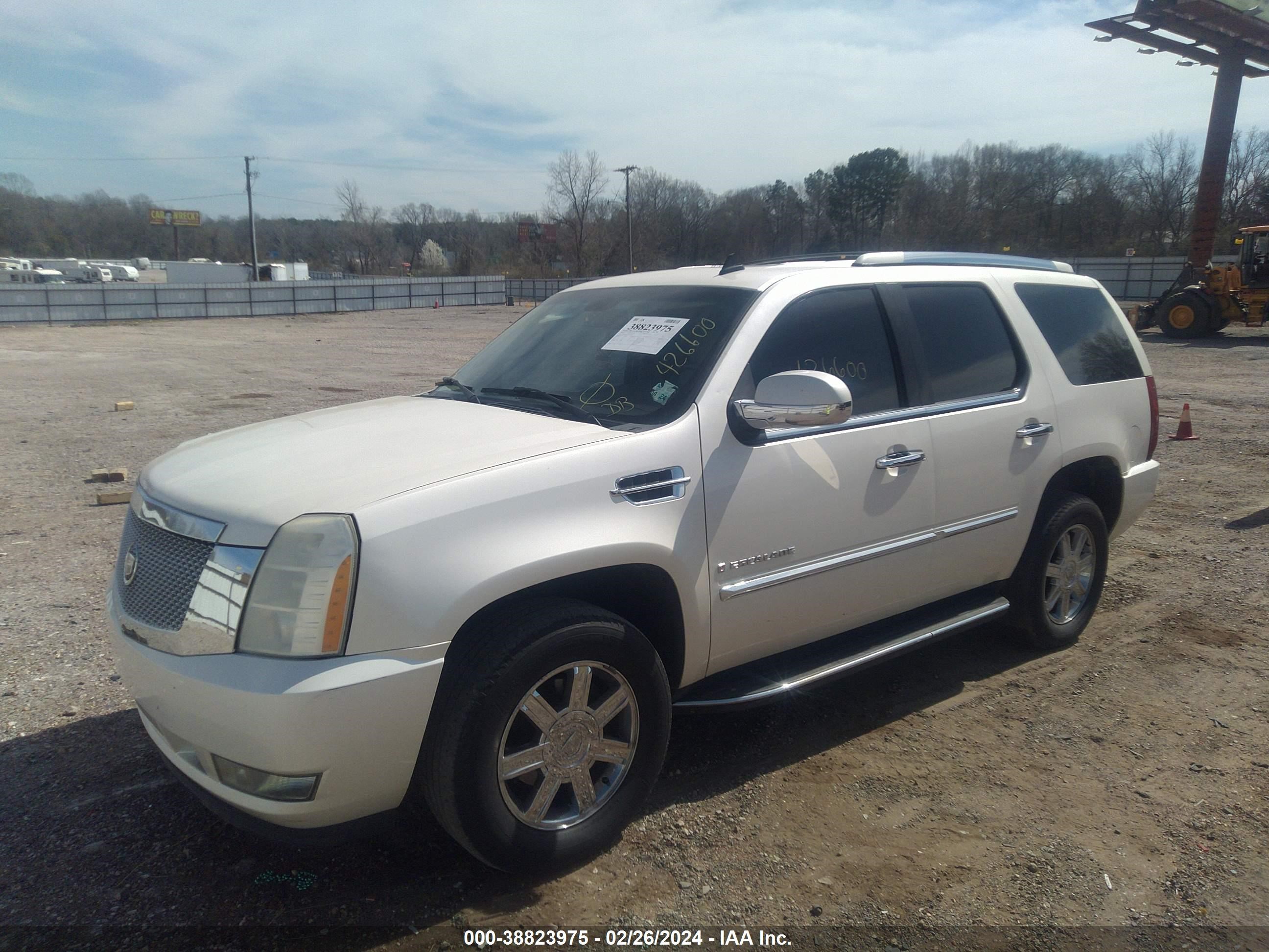 Photo 1 VIN: 1GYEC63827R426600 - CADILLAC ESCALADE 