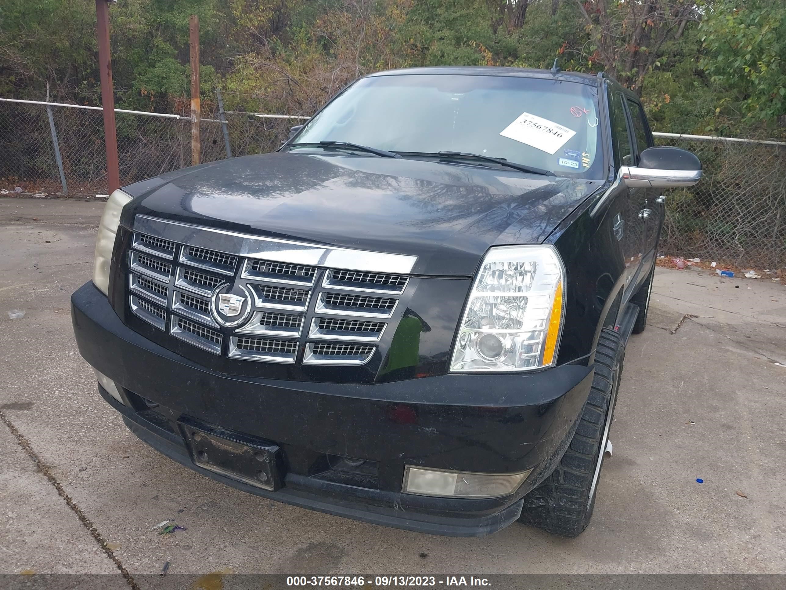 Photo 1 VIN: 1GYEC63837R412396 - CADILLAC ESCALADE 