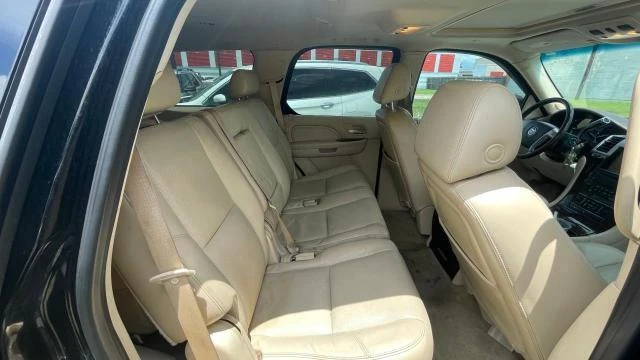 Photo 5 VIN: 1GYEC63848R163348 - CADILLAC ESCALADE L 