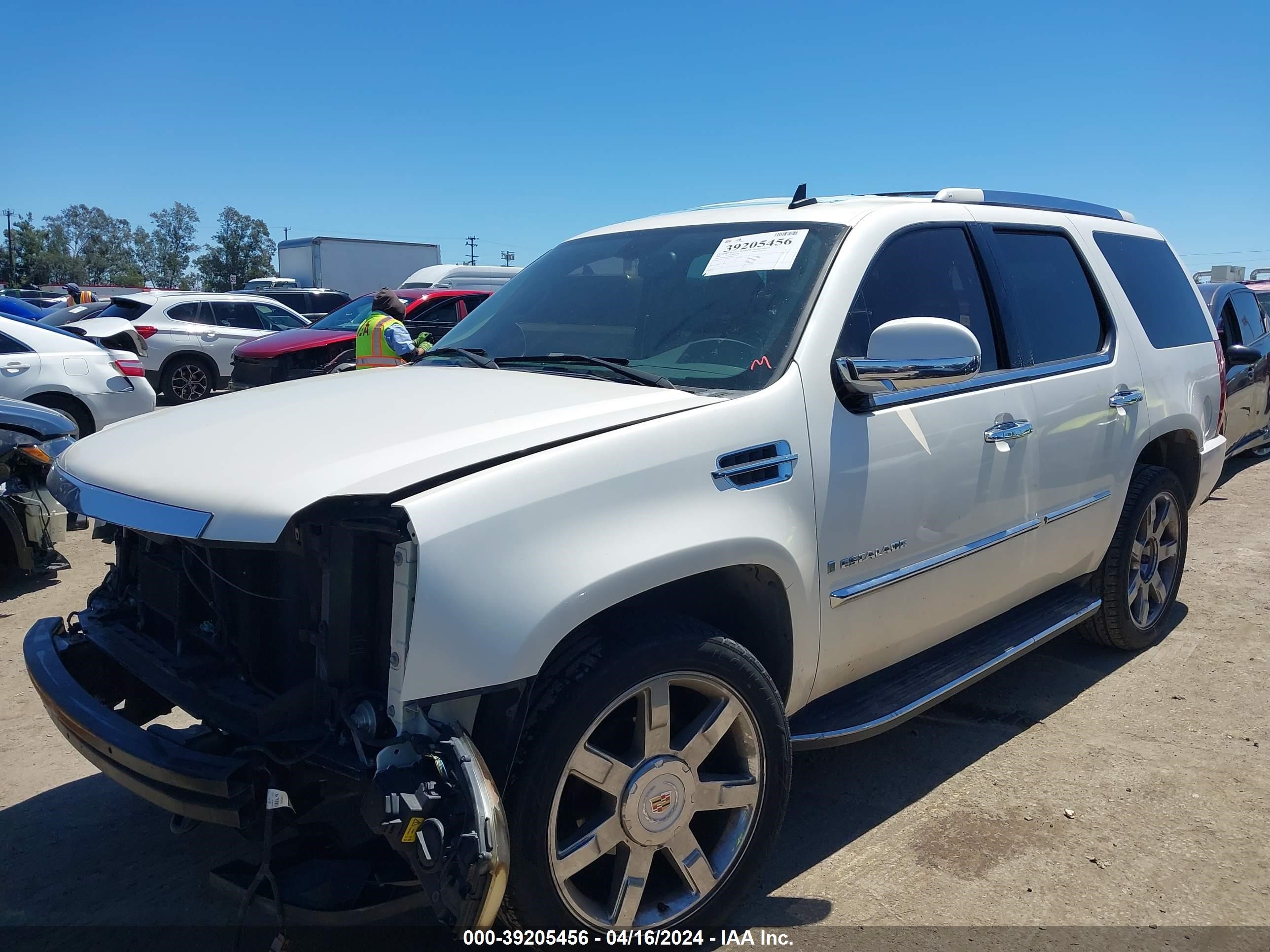 Photo 1 VIN: 1GYEC63857R285960 - CADILLAC ESCALADE 