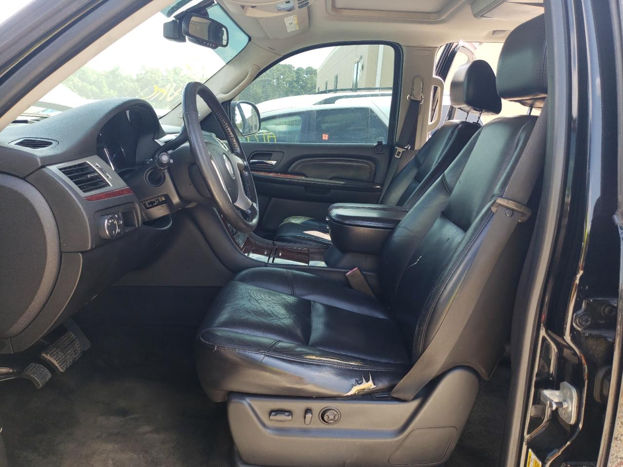 Photo 6 VIN: 1GYEC63877R396624 - CADILLAC ESCALADE 