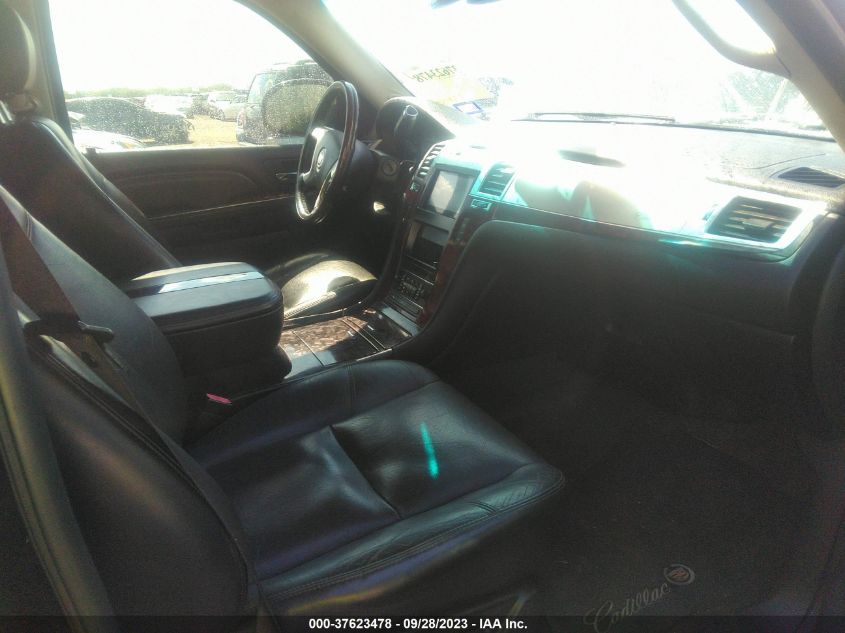 Photo 4 VIN: 1GYEC63897R265078 - CADILLAC ESCALADE 