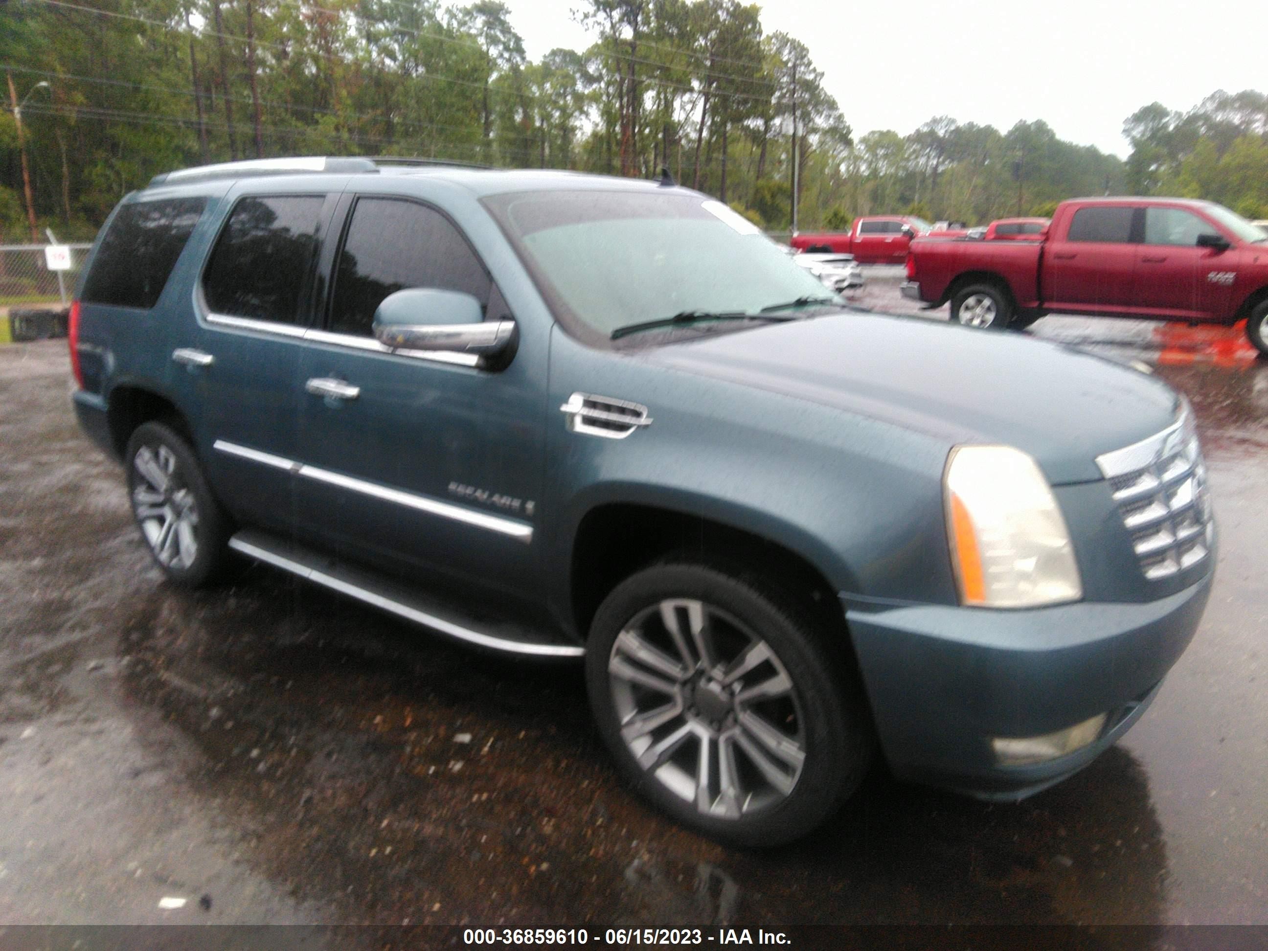 Photo 0 VIN: 1GYEC63898R212172 - CADILLAC ESCALADE 