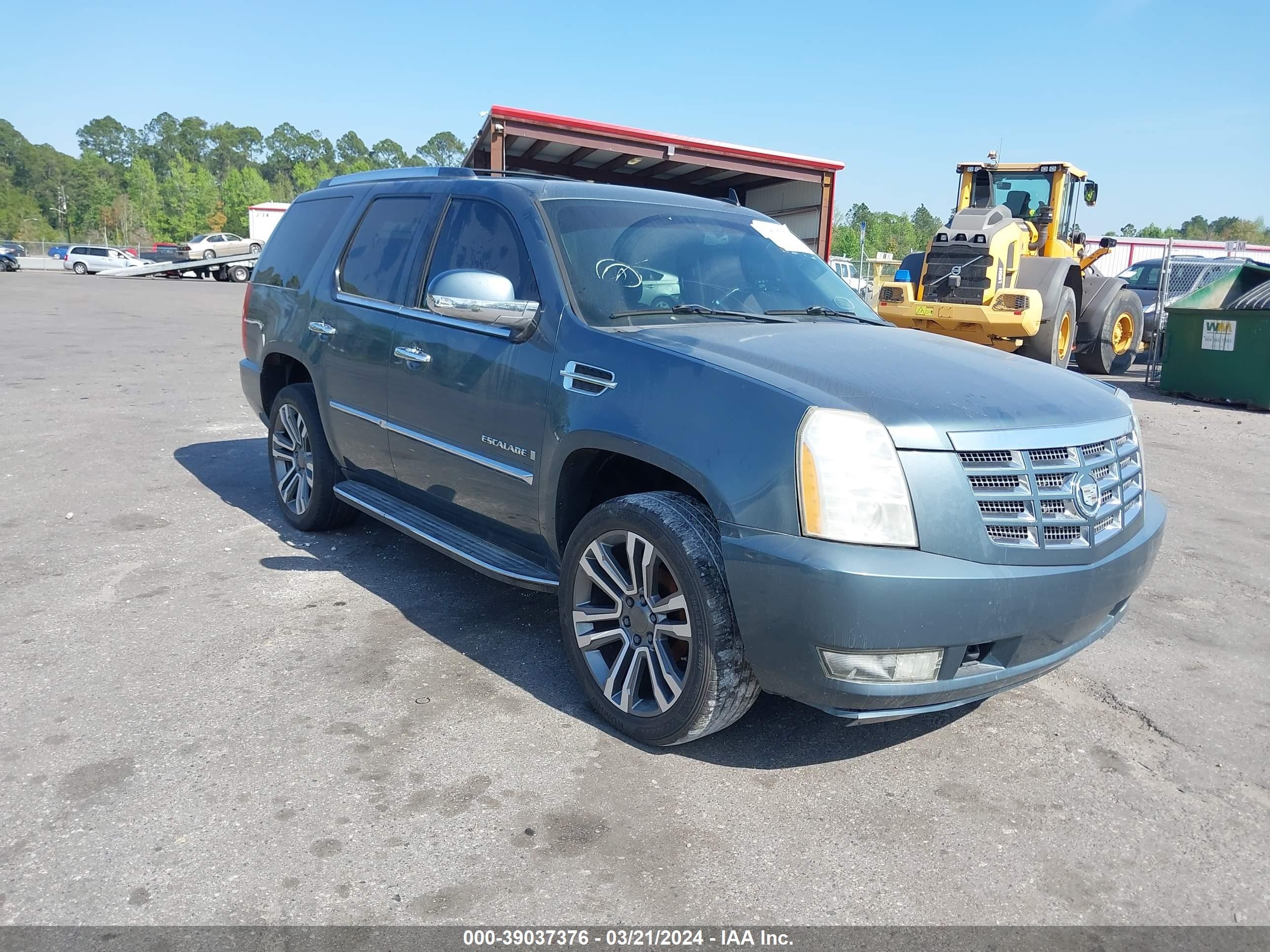 Photo 1 VIN: 1GYEC63898R212172 - CADILLAC ESCALADE 