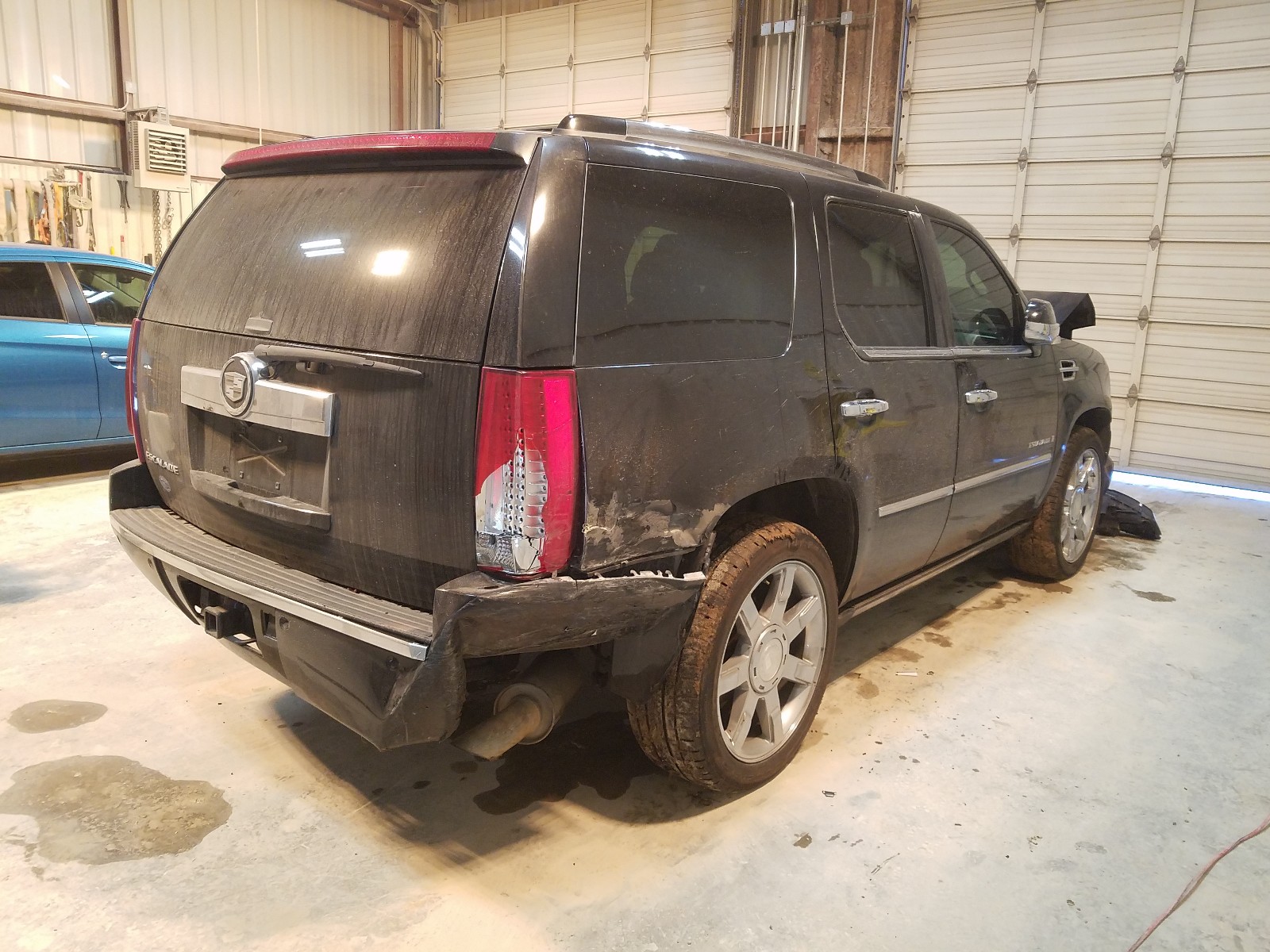 Photo 3 VIN: 1GYEC638X7R284447 - CADILLAC ESCALADE L 