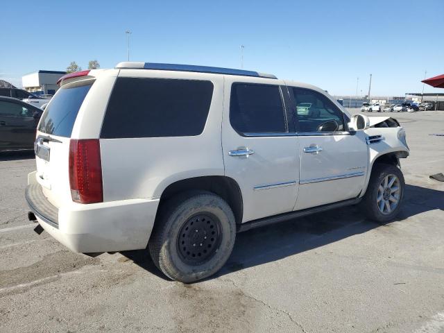 Photo 2 VIN: 1GYEC638X7R337020 - CADILLAC ESCALADE 