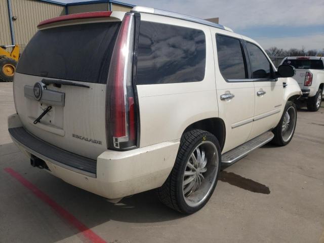 Photo 3 VIN: 1GYEC638X8R217980 - CADILLAC ESCALADE L 