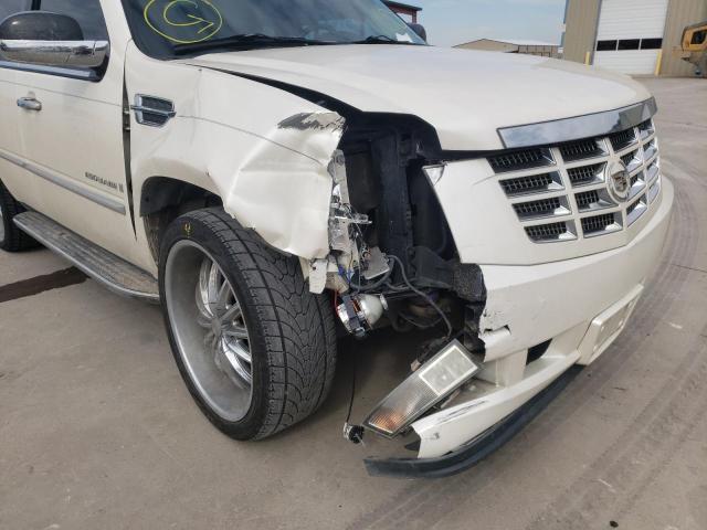 Photo 8 VIN: 1GYEC638X8R217980 - CADILLAC ESCALADE L 