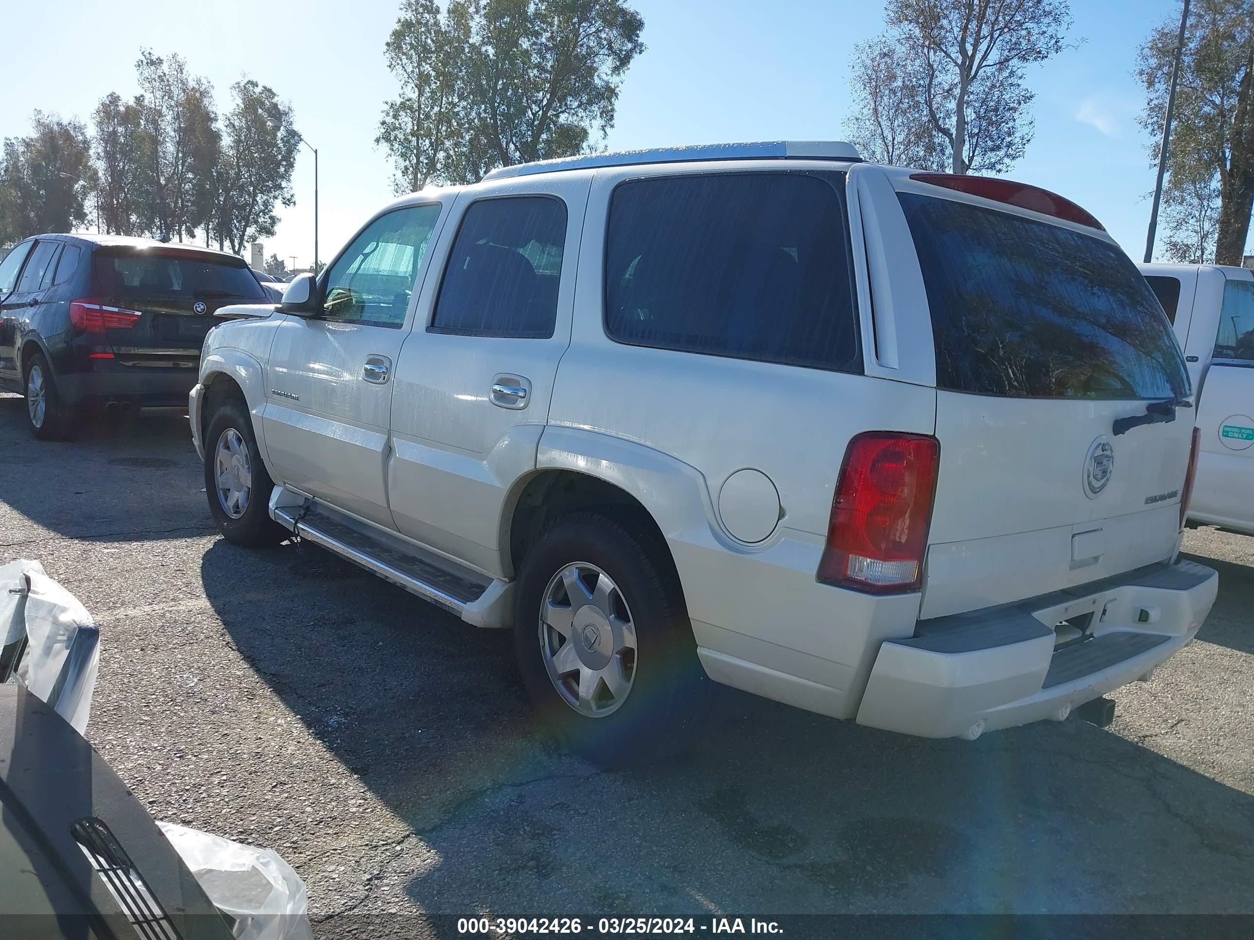 Photo 2 VIN: 1GYEC63N26R160466 - CADILLAC ESCALADE 