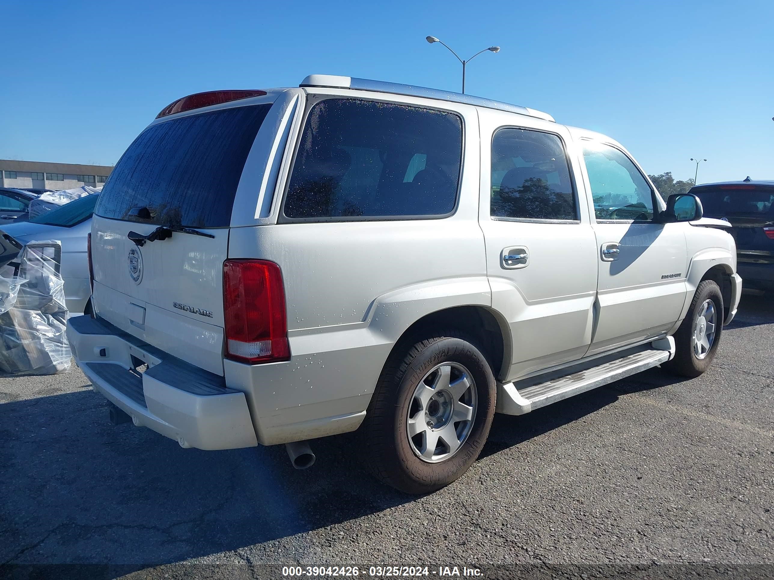 Photo 3 VIN: 1GYEC63N26R160466 - CADILLAC ESCALADE 