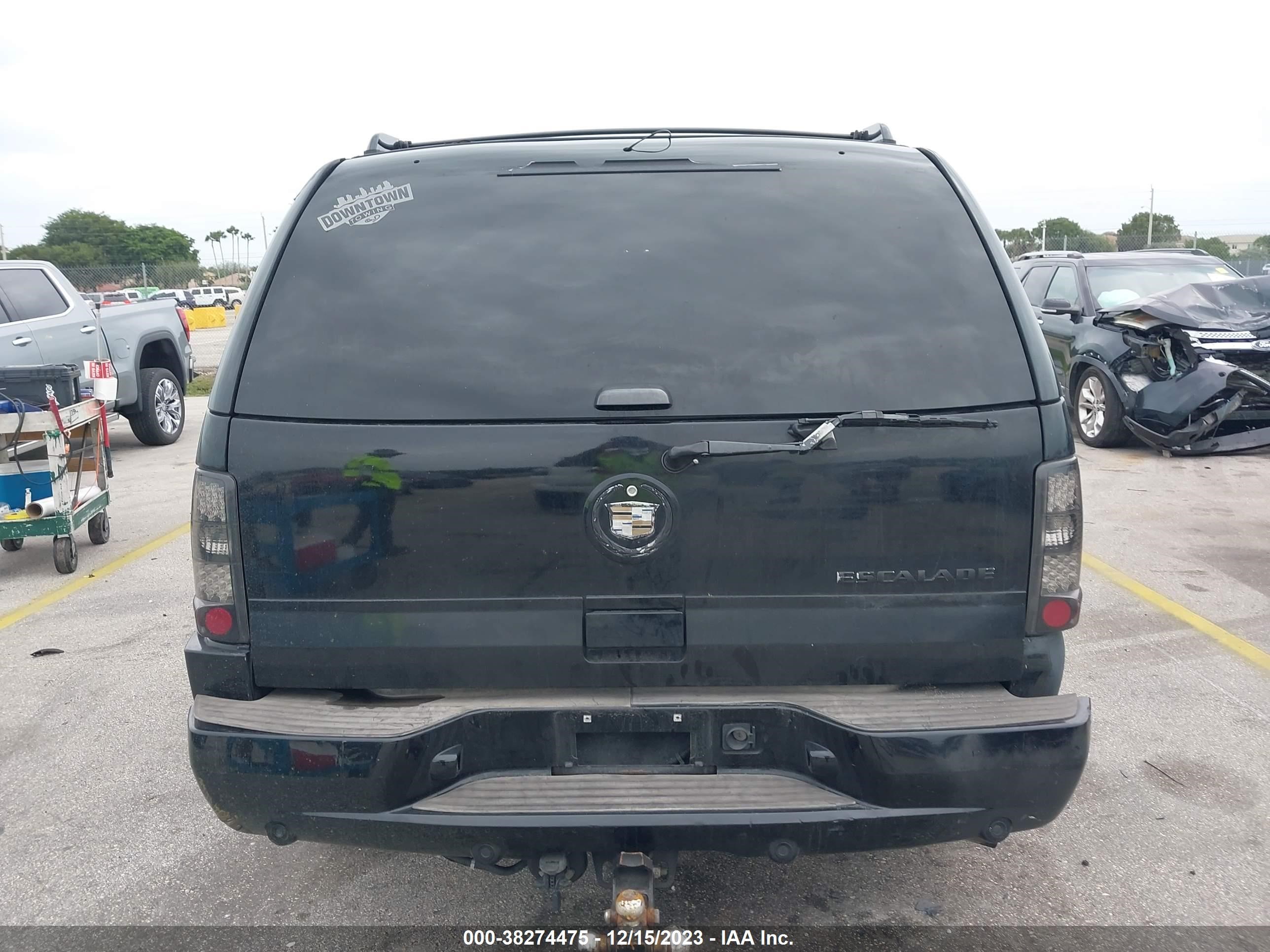 Photo 15 VIN: 1GYEC63N85R269710 - CADILLAC ESCALADE 