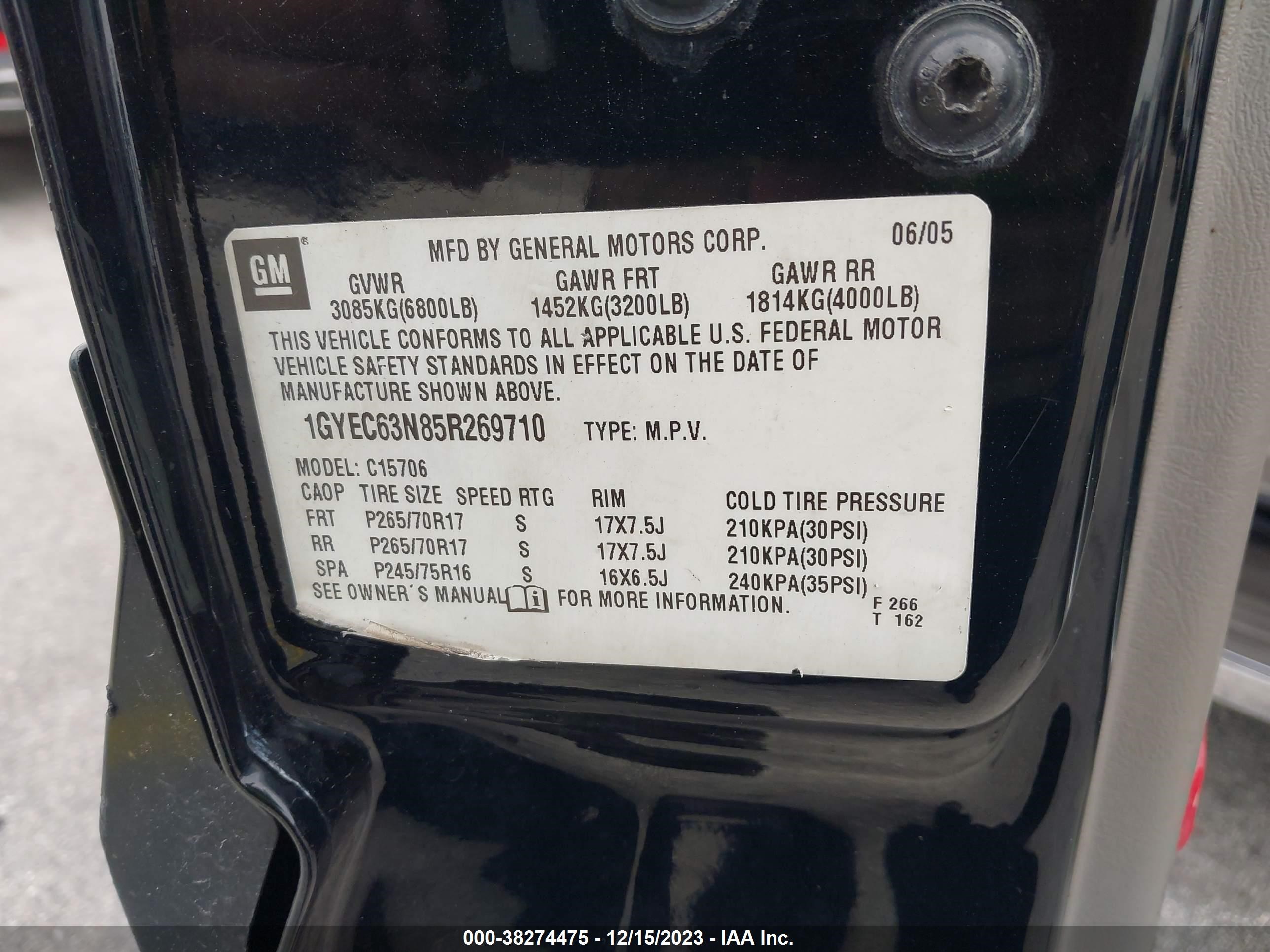 Photo 8 VIN: 1GYEC63N85R269710 - CADILLAC ESCALADE 