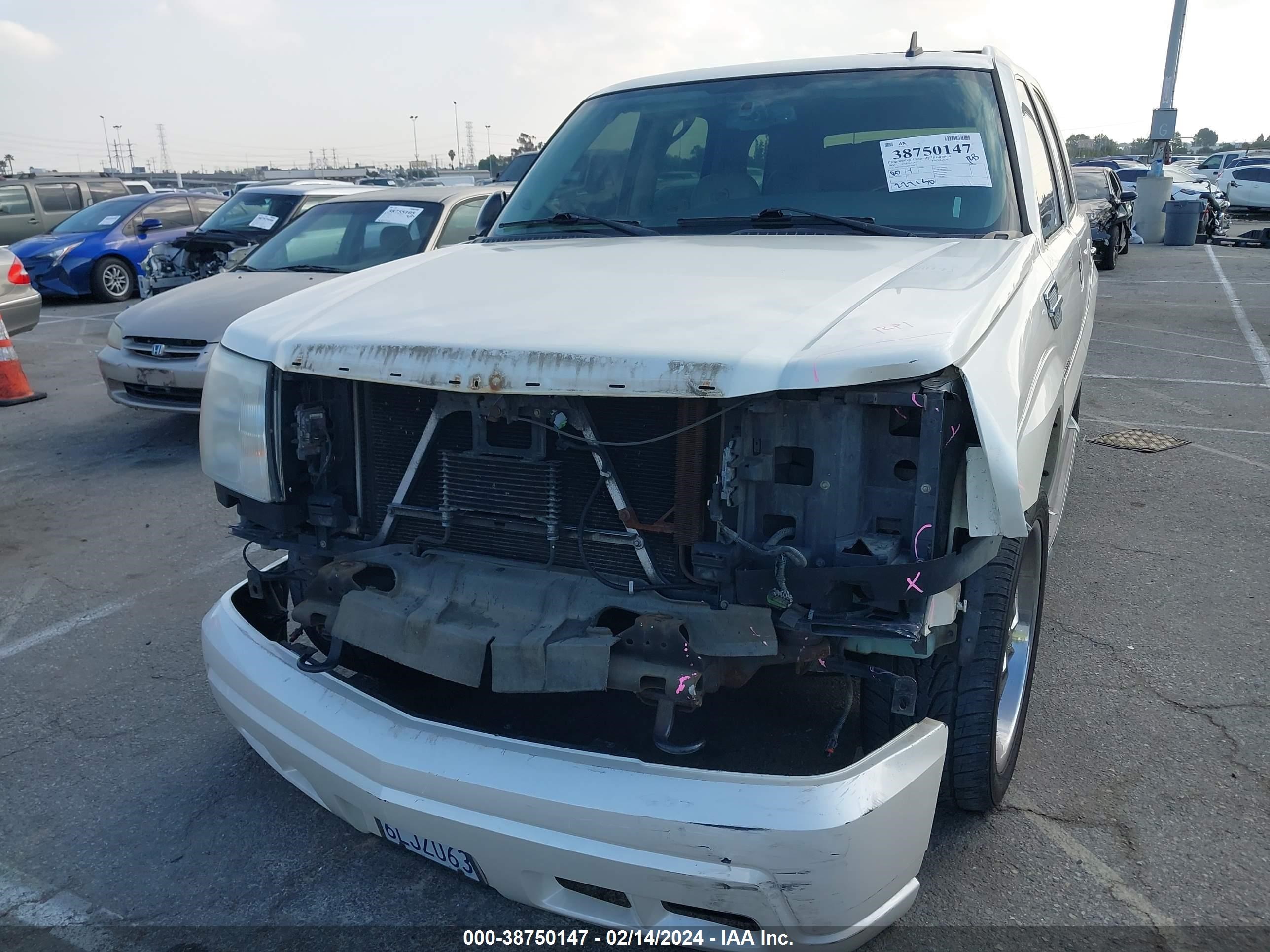 Photo 5 VIN: 1GYEC63NX6R101875 - CADILLAC ESCALADE 