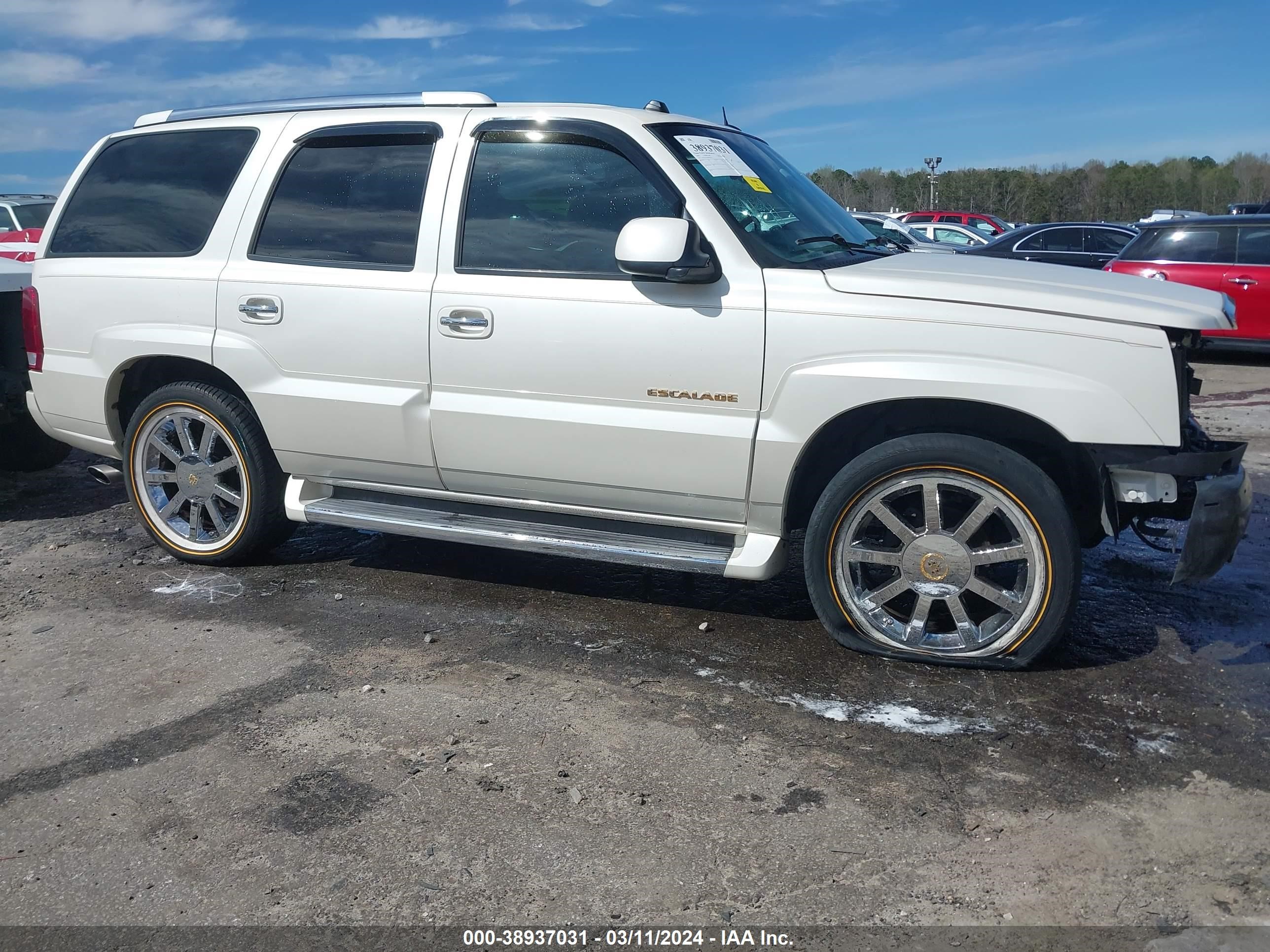 Photo 13 VIN: 1GYEC63T04R280147 - CADILLAC ESCALADE 