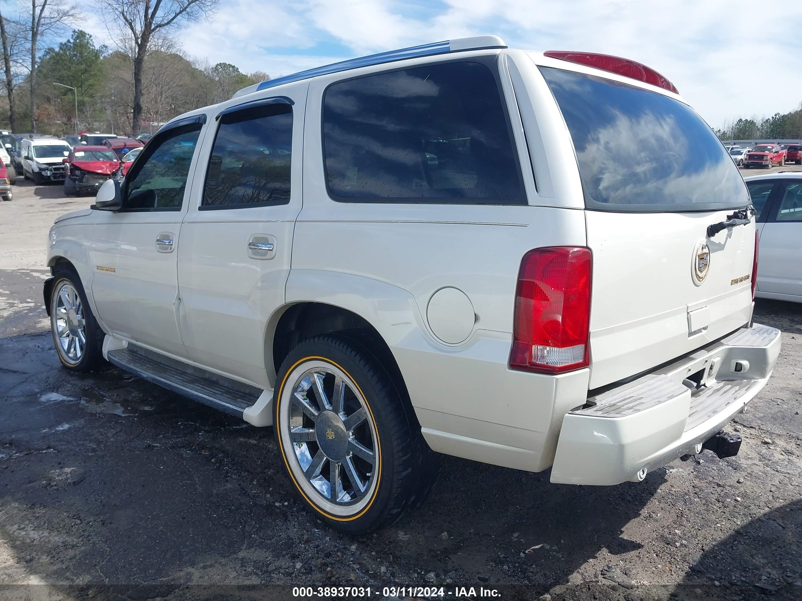 Photo 2 VIN: 1GYEC63T04R280147 - CADILLAC ESCALADE 