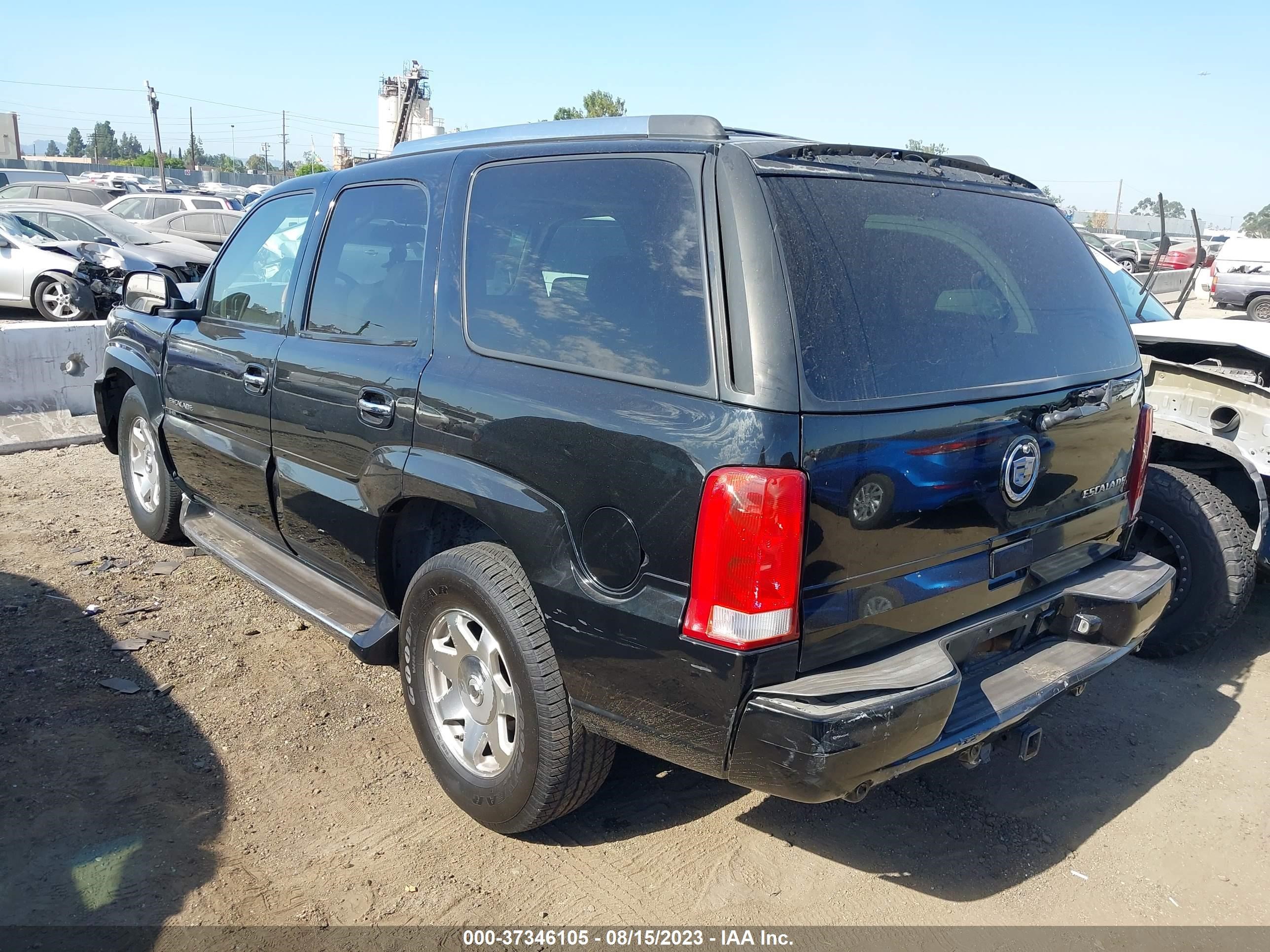 Photo 2 VIN: 1GYEC63T22R103564 - CADILLAC ESCALADE 