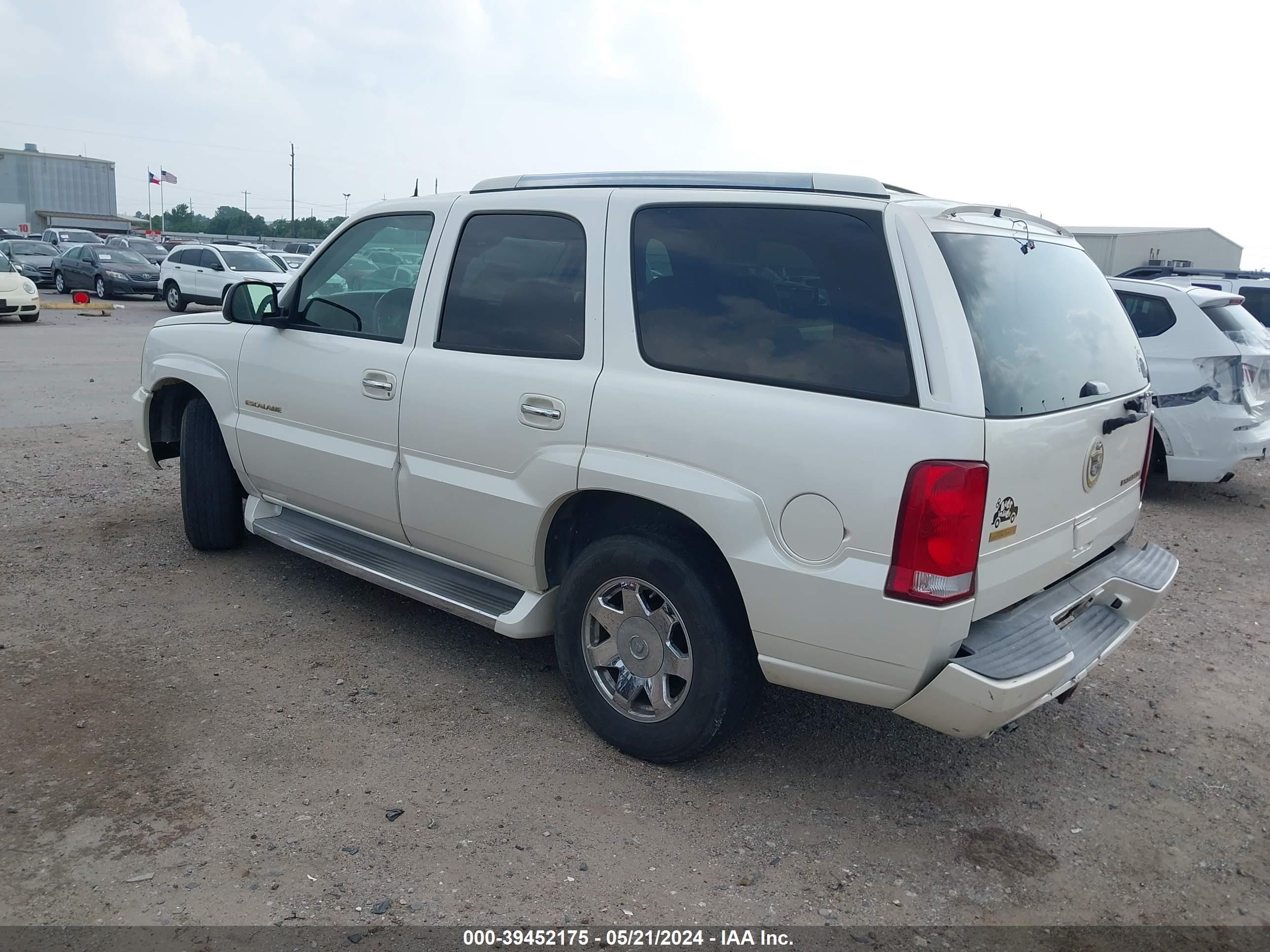 Photo 2 VIN: 1GYEC63T45R158490 - CADILLAC ESCALADE 