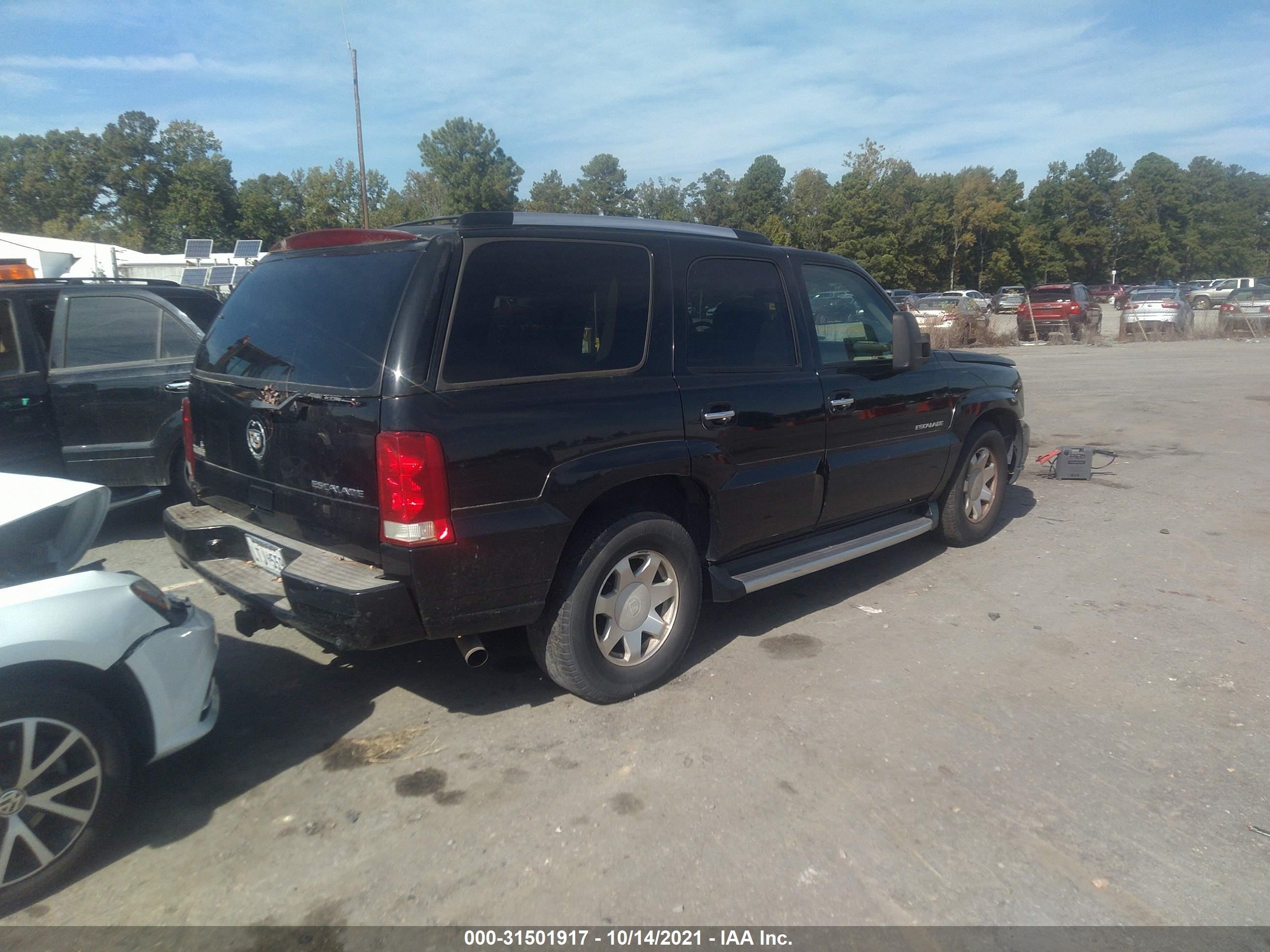 Photo 3 VIN: 1GYEC63T73R145214 - CADILLAC ESCALADE 