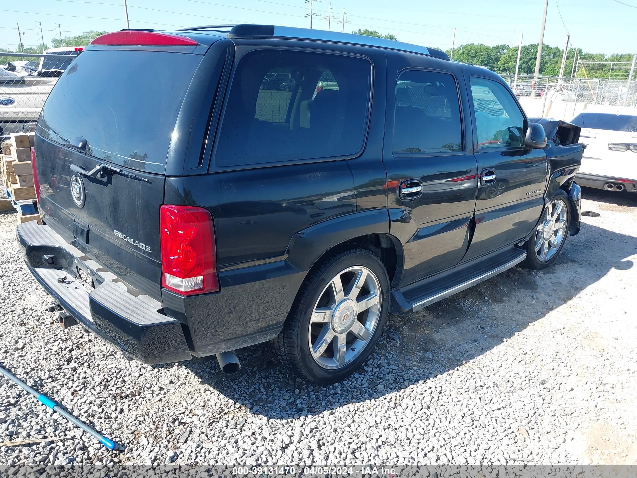 Photo 3 VIN: 1GYEC63T75R156362 - CADILLAC ESCALADE 