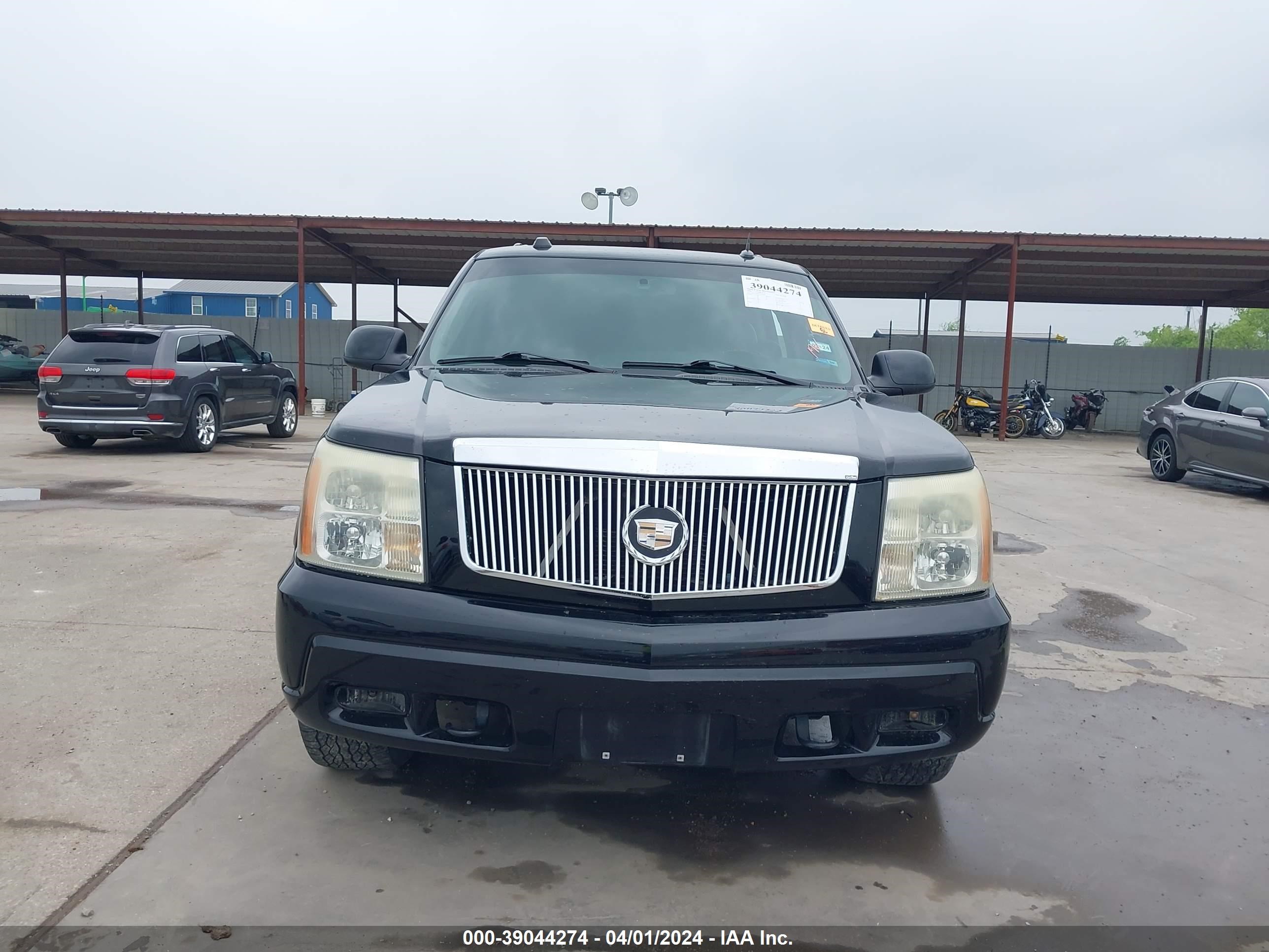 Photo 12 VIN: 1GYEC63T84R198568 - CADILLAC ESCALADE 